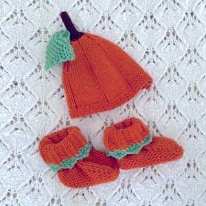 Sweet Pumpkin Hat and Booties